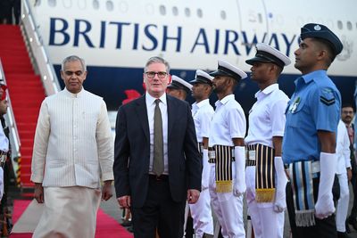 Keir Starmer says UK won't relax visa rules for Indian workers and students as he arrives in Mumbai for visit