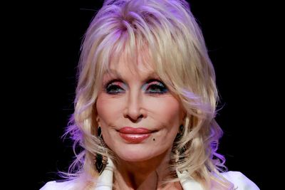 Dolly Parton’s sister says she ‘didn’t mean to scare anyone’ after asking fans to ‘pray’ for singer