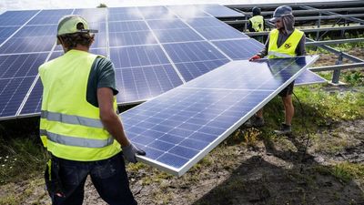 Clean energy surpasses coal but policy headwinds threaten 2030 goals, IEA warns