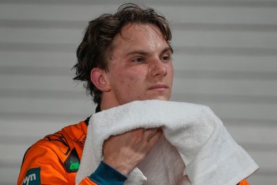 Johnny Herbert believes Oscar Piastri is starting to ‘crack’ in pressure of F1 title race