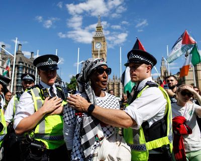 Starmer targets inflammatory chants at Palestine protests for further curbs