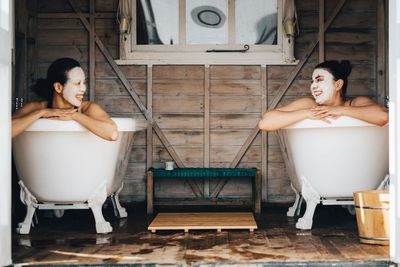 Seaweed bathing: the new wellness trend about to take over your feed