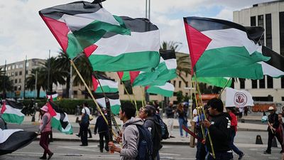 Hundreds march in Mexico City calling for an end to the war in Gaza