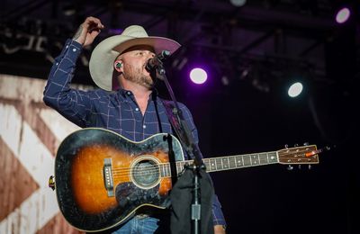 Cody Johnson cancels 2025 shows due to eardrum surgery