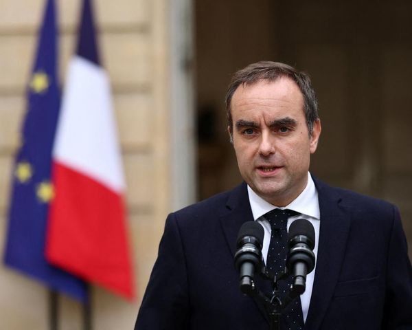 Outgoing French PM hopeful for concessions to avoid snap elections