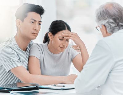 9 Reasons DINK Couples Struggle With Sudden Medical Bills