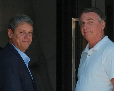 Brazilian governor apologies after joking about deadly methanol poisoning crisis