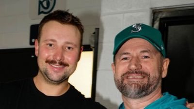Cal Raleigh Had Classy Gesture for Mariners Fan Who Caught HR in 'Dump 61 Here' Shirt
