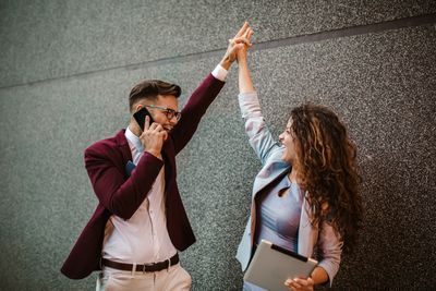 11 Different Ways Spouses Handle Unexpected Large Bonuses