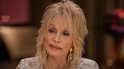 Dolly Parton's Sister Unintentionally Had Fans Worried About Country Legend's Health Scare, But Her Rep Says Not So Fast