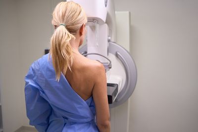 Why Do Women Ignore These First 5 Warning Signs of Breast Cancer
