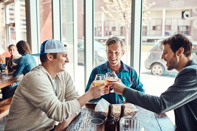 Subtle Signs a Man’s Friends Don’t Actually Respect Him