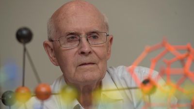 Humble Aussie Nobel winner gets straight back to work