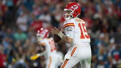Dan Campbell Had Hilarious Metaphor About Trying to Defend Patrick Mahomes