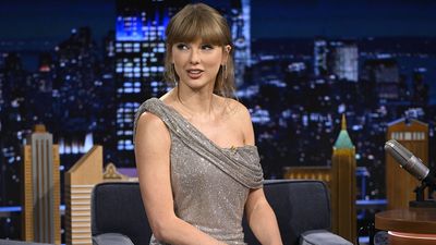 “Wait, wait, wait, wait. What did you say two minutes ago? That second note was better in that. Can we go back? Run it back. What did you say there?”: Taylor Swift explains her "stream of consciousness" songwriting sessions with Max Martin and Shellback