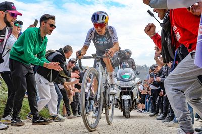 Tom Pidcock, Marianne Vos, Lorena Wiebes, but no Mathieu van der Poel: UCI Gravel World Championships 2025 start lists confirmed
