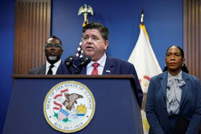 Trump Calls For Jailing Of Illinois Democrats As Troops Arrive