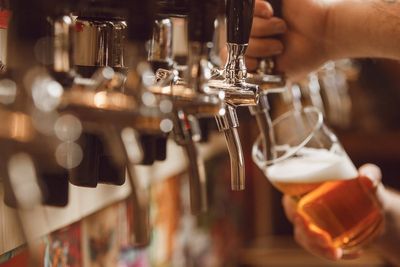 Pubs could stay open longer under Starmer plan to revive British night out