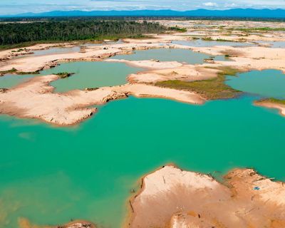 Illegal gold mining clears 140,000 hectares of Peruvian Amazon