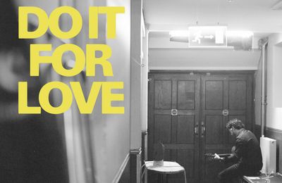 Jack Savoretti returns with soul-stirring ballad Do It For Love, co-written by Miles Kane