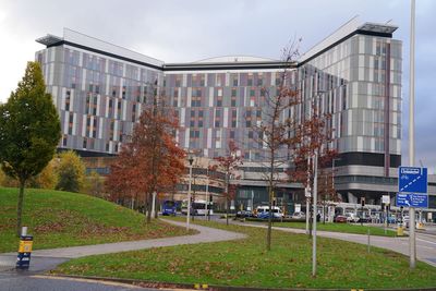Whistleblowers who raised hospital safety concerns owed apology, inquiry told