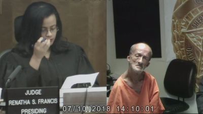 Homeless man in Florida with no arms arrested for stabbing tourist with scissors. Victim says he only asked for directions