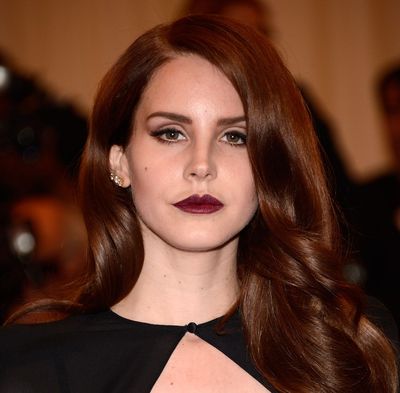 Old Hollywood Beauty Looks on Modern Celebrities