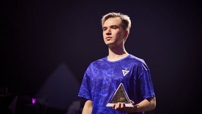 Dota 2 star returns to Tundra days after getting benched