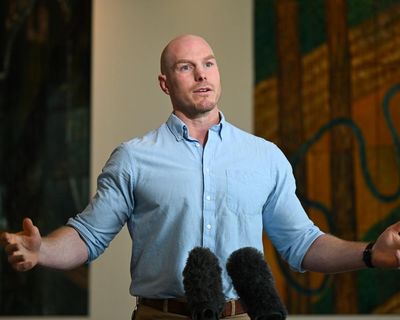 PM criticises Pocock’s ban from parliamentary sports club but dismisses concerns about betting lobby