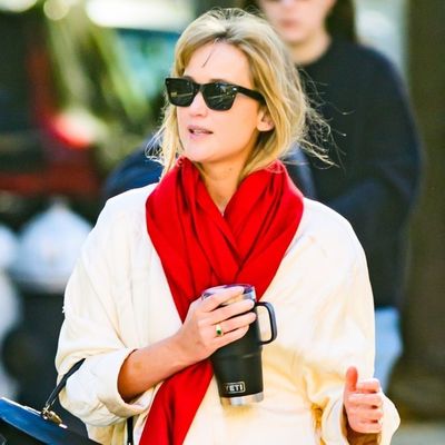 Jennifer Lawrence Debuts a Five-Figure Hermès Kelly With Salomon Hiking Sneakers