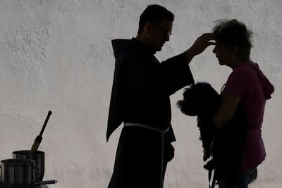Brazil blesses its pets, Haitians bury the dead, and more top photos this week from Latin America