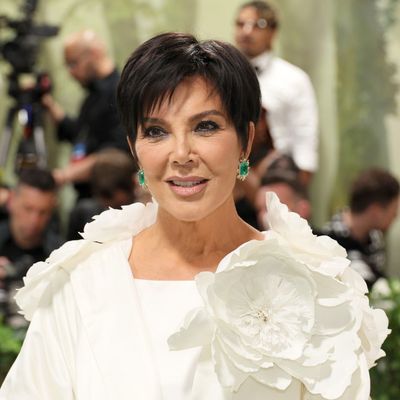 Wow, Kris Jenner Looks Incredible as a Blonde