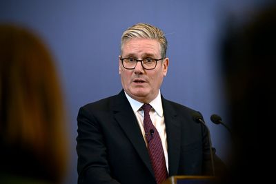 Former attorney general says Starmer could have prevented officials holding back China spy documents