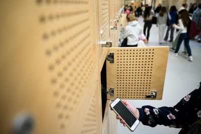 EU Grills Apple, Snapchat, YouTube Over Risks To Children