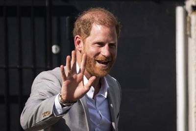 Kate claim will not go to trial between Harry and Mail publisher, judge says