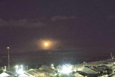 Explosions on Gaza skyline overnight as Israel’s cabinet approves ‘outline’ of peace deal