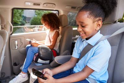 9 Parenting Styles from the 80s That Would Get You Investigated by CPS Today