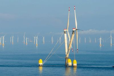 Chinese firm to build UK’s largest wind turbine factory in Scotland