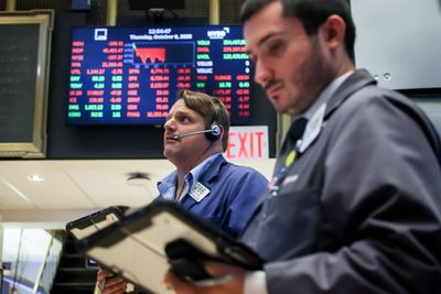'Is AI hurting growth?' Top analysts say their clients are starting to worry as the 3-year bull market shows its age