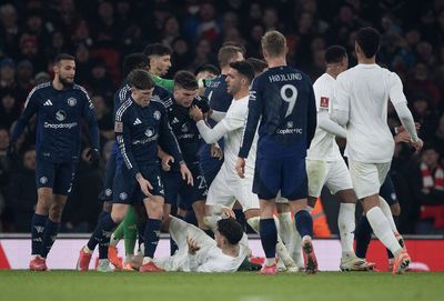 Arsenal hit with huge fine for breaching FA rules in Manchester United clash