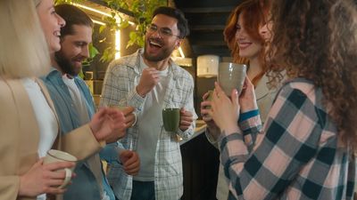 6 Social Cues That Still Confuse Grown Adults Everywhere