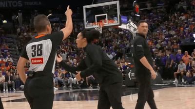 Mercury Coach Nate Tibbetts Ejected in Elimination Game for Getting in Ref's Face