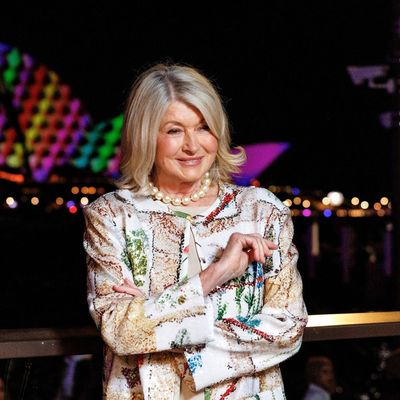 Martha Stewart's Wavy Hair Extensions Have Me Fully Seated For Her Baddie Era