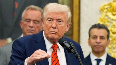 Trump threatens new 100% tariff on Chinese imports starting 1 November or sooner