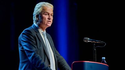 Dutch far-right Geert Wilders suspends campaigning after report of Belgian terror cell threat