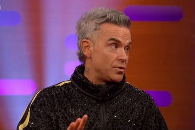 Robbie Williams leaves Julia Roberts lost for words with Pretty Woman admission