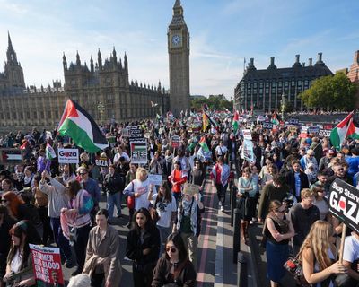 Thousands gather in London in march for ‘lasting peace’ in Gaza