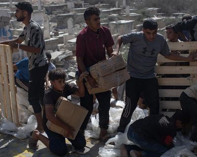Agencies prepare to bring aid to starving people in Gaza as ceasefire appears to hold
