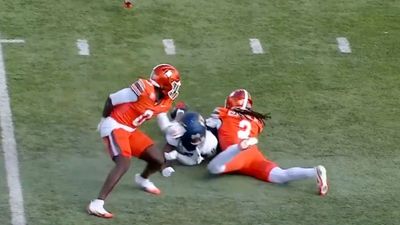 Bowling Green Seals Win vs. Hated Rival With Butt Interception