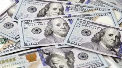 Top High-Yield Savings Accounts Hit 5% APY As Fed Rate Cut Sparks Urgency For Savers To Lock In Maximum Returns
